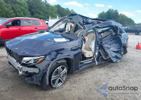 2018 Mercedes-Benz Glc 300 from USA, damaged, VIN WDC0G4JB1JV103820